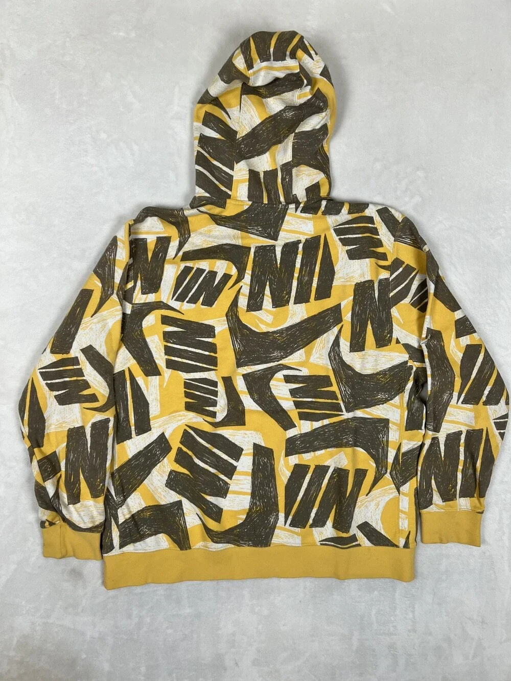 Vintage Nike Yellow All Over Print Pullover Hoodie Sweatshirt Size Medium Y2K